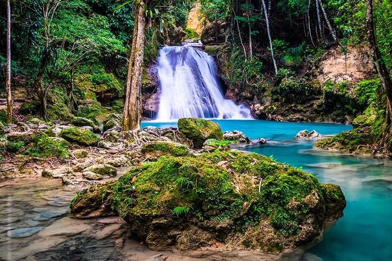 Blue Hole Secret Falls Adventure » Sunshine Watersports Tours
